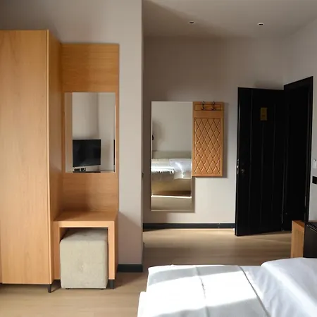 N'peze Hotel